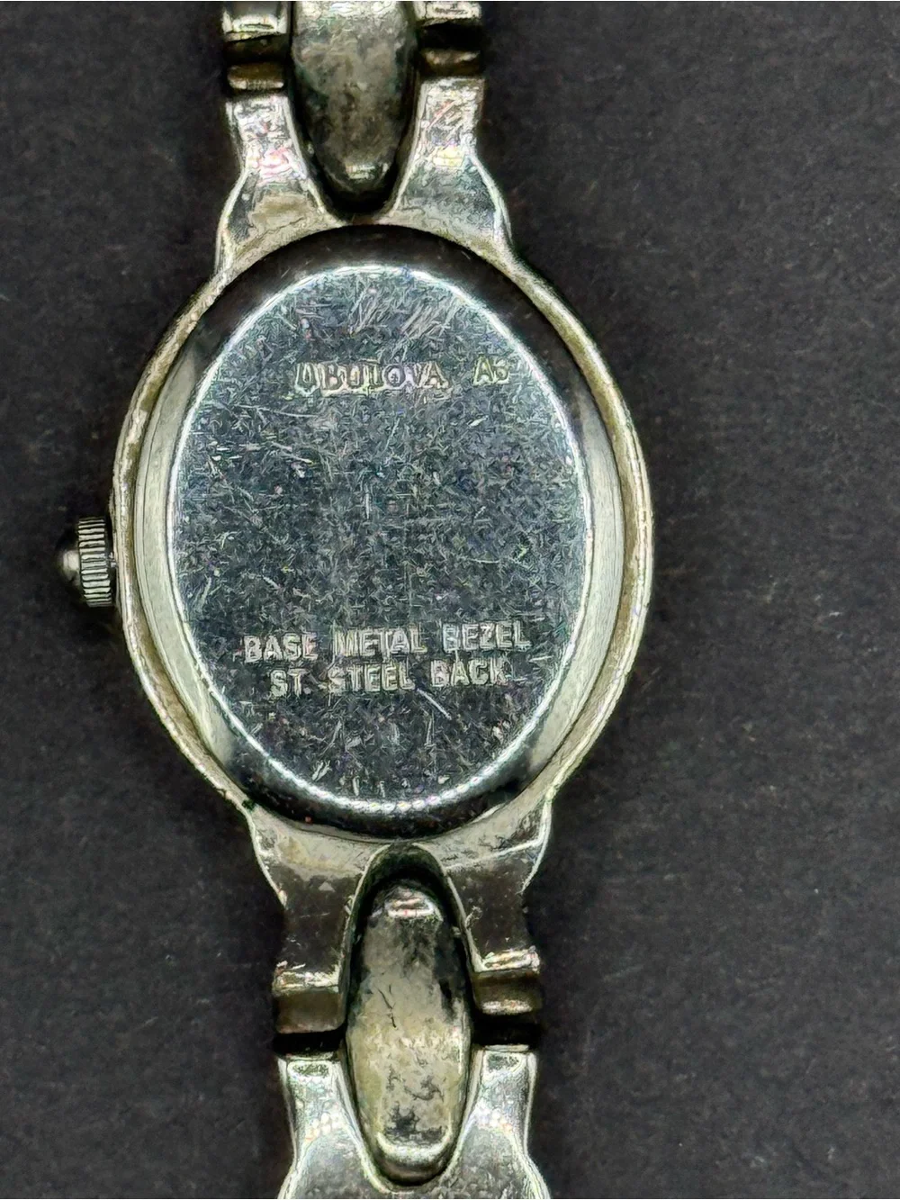Vintage Bulova Women’s Oval Quartz Watch Silver Tone Link Bracelet